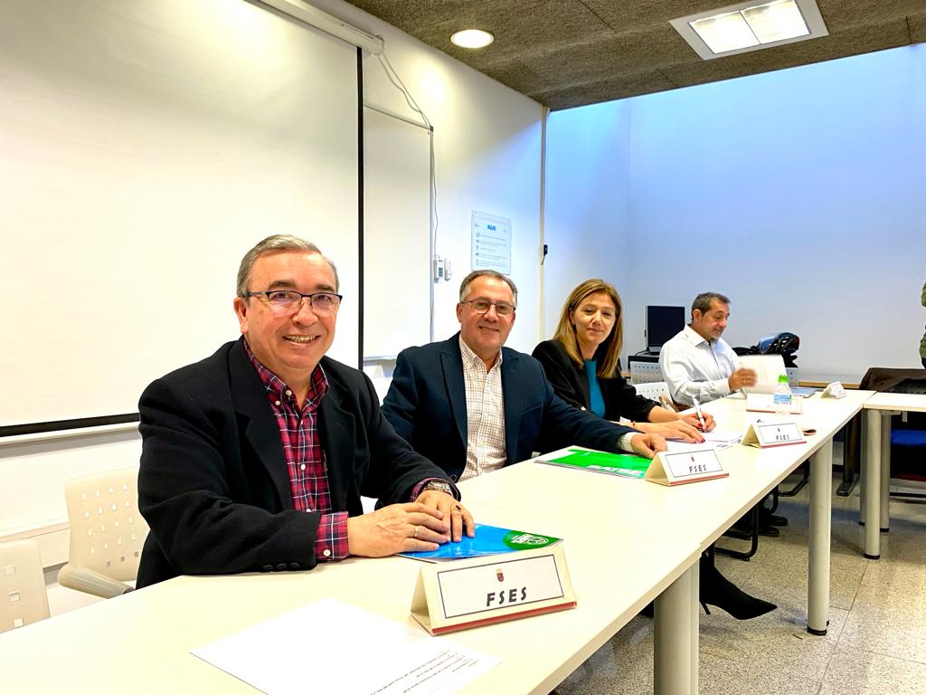 Clemente Hernández, de ANPE, y Pablo Fernández (SATSE) en reunión Mesa de la Función Pública